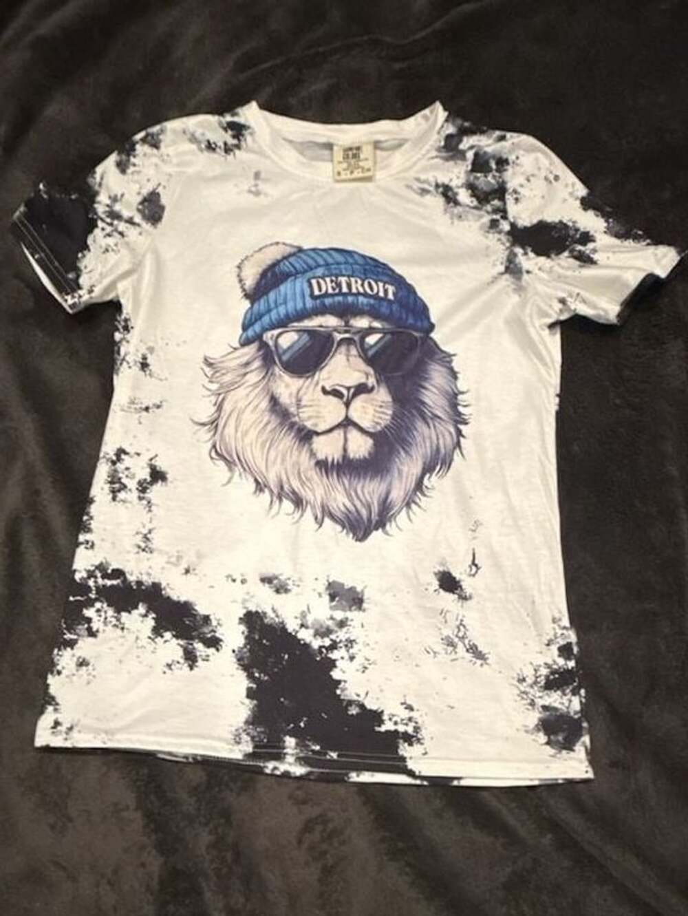 Comfort Colors Detroit Lion Beanie and Sunglasses Tie Dye T-Shirt